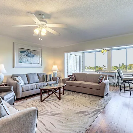 Waterfront Bradenton Condo 3 Mi To Beach!